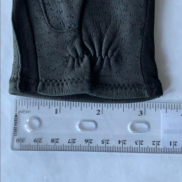 CLEARANCE Vintage Black Leather Gloves - Picture 7 of 8